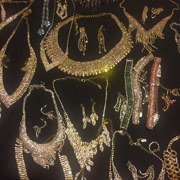 10 Sets Upscale Elegant Boutique Costume Jewelry - Picture 4 of 4